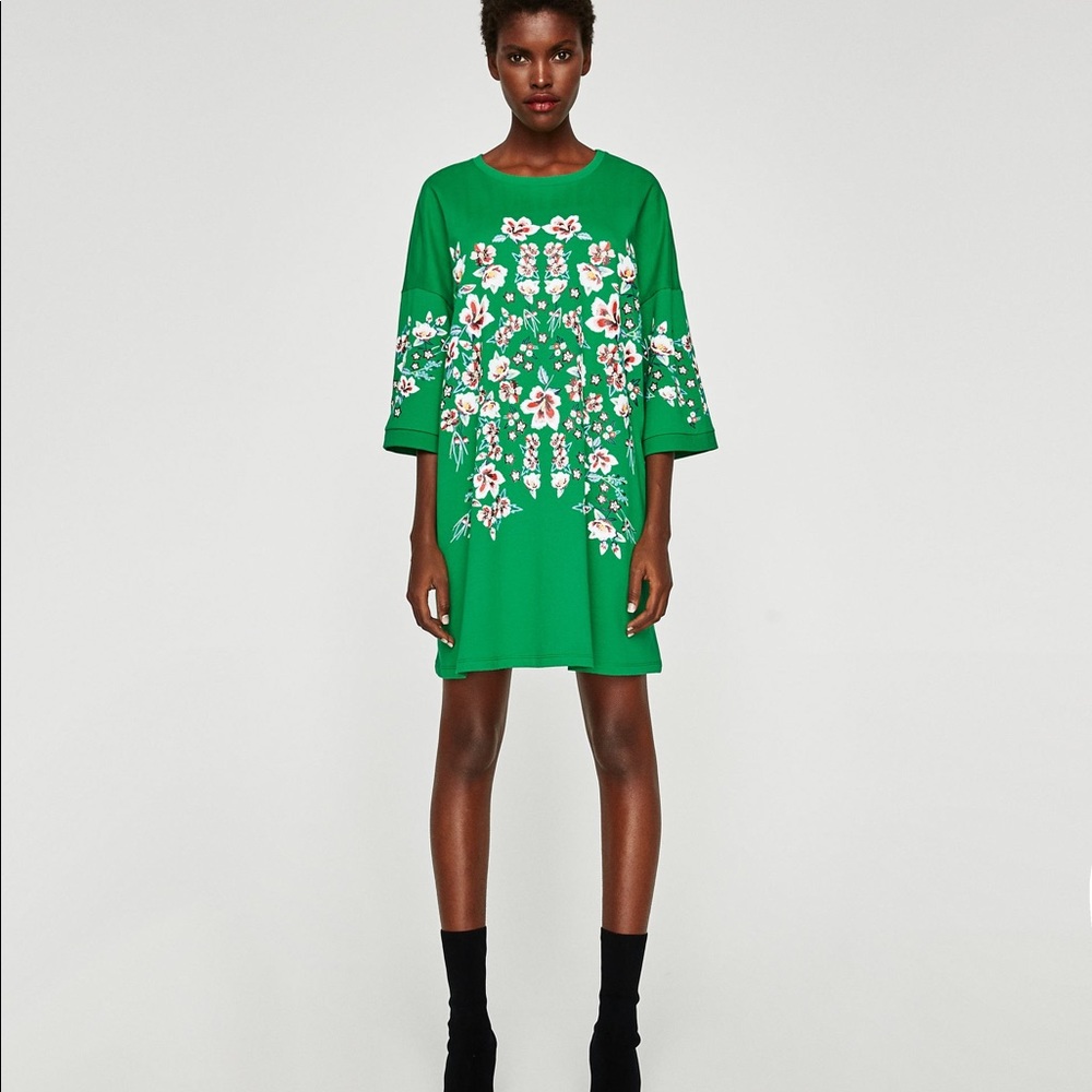 OVERSIZED DRESS